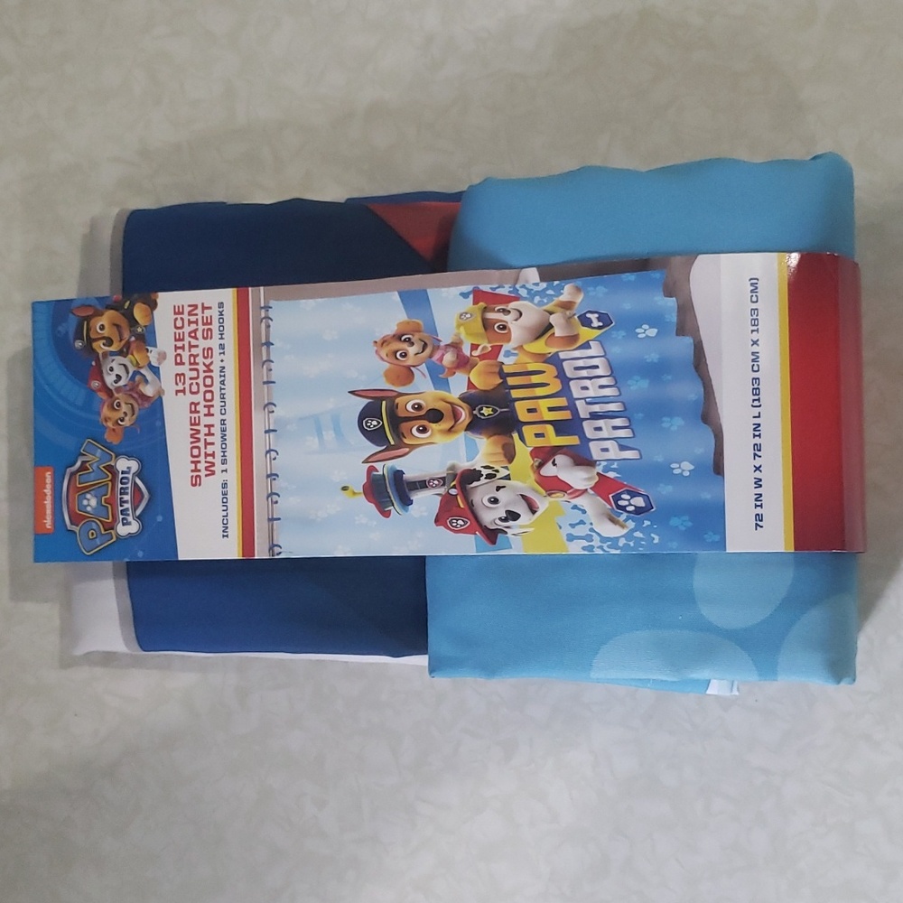 Paw patrol shower curtain Missing the hooks  New‎ never used